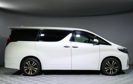 Toyota Alphard III, 2021 год, 8 100 000 рублей, 4 фотография