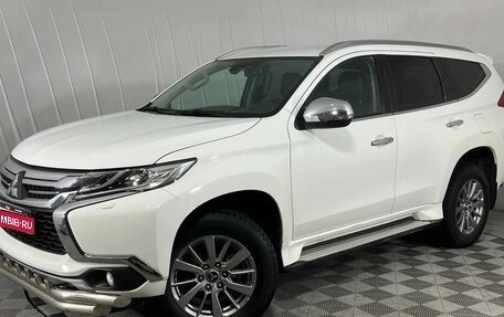 Mitsubishi Pajero Sport III рестайлинг, 2017 год, 2 840 000 рублей, 1 фотография