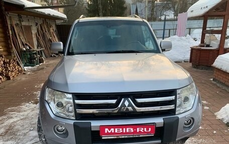 Mitsubishi Pajero IV, 2011 год, 2 399 000 рублей, 1 фотография