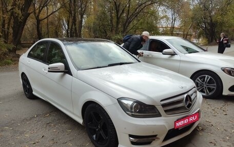 Mercedes-Benz C-Класс, 2013 год, 2 100 000 рублей, 3 фотография