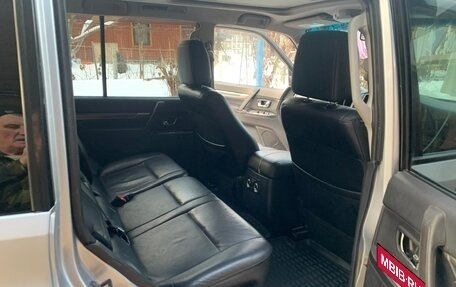 Mitsubishi Pajero IV, 2011 год, 2 399 000 рублей, 16 фотография