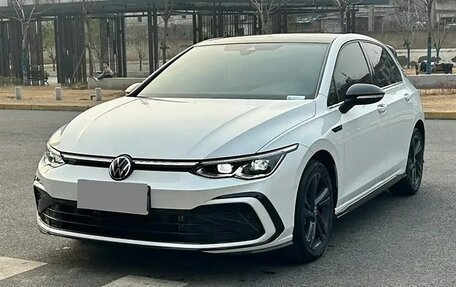 Volkswagen Golf VIII, 2022 год, 2 130 000 рублей, 2 фотография