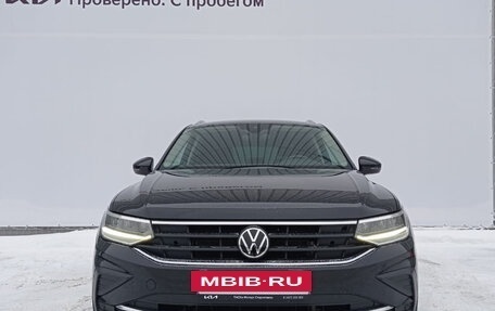 Volkswagen Tiguan II, 2021 год, 3 329 000 рублей, 5 фотография