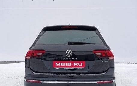 Volkswagen Tiguan II, 2021 год, 3 329 000 рублей, 6 фотография