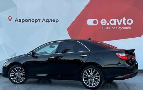 Toyota Camry, 2017 год, 2 550 000 рублей, 6 фотография