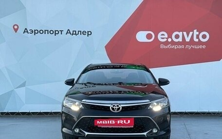 Toyota Camry, 2017 год, 2 550 000 рублей, 2 фотография