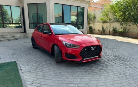 Hyundai Veloster II, 2020 год, 2 350 000 рублей, 3 фотография