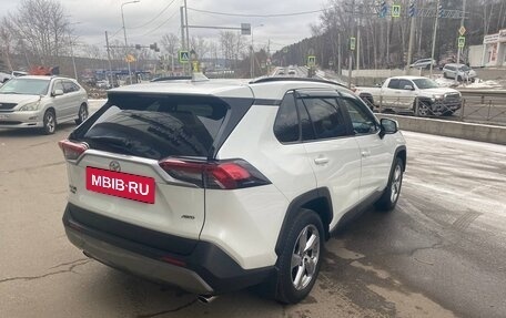 Toyota RAV4, 2019 год, 3 290 000 рублей, 3 фотография