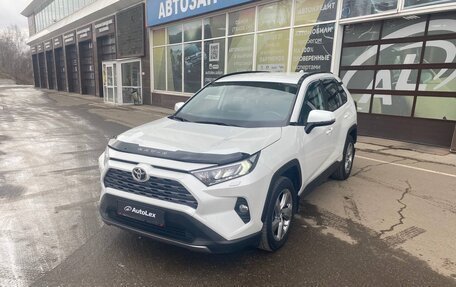 Toyota RAV4, 2019 год, 3 290 000 рублей, 7 фотография