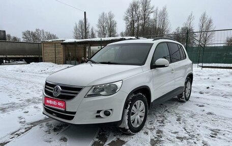 Volkswagen Tiguan I, 2010 год, 895 000 рублей, 1 фотография