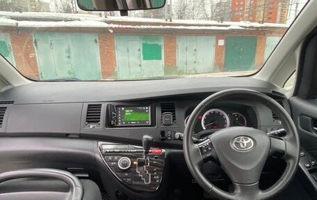 Toyota ISis I, 2011 год, 1 250 000 рублей, 10 фотография