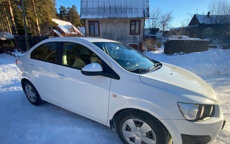 Chevrolet Aveo III, 2013 год, 700 000 рублей, 4 фотография