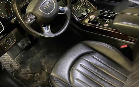 Audi A8, 2014 год, 4 500 000 рублей, 10 фотография