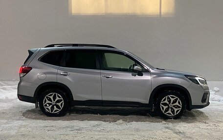 Subaru Forester, 2019 год, 2 820 000 рублей, 4 фотография