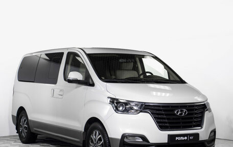 Hyundai H-1 II рестайлинг, 2020 год, 2 795 000 рублей, 3 фотография