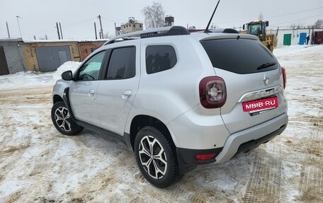 Renault Duster, 2021 год, 2 400 000 рублей, 2 фотография