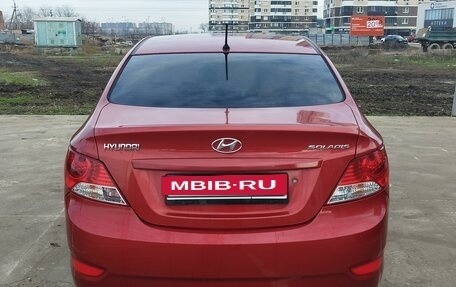 Hyundai Solaris II рестайлинг, 2011 год, 850 000 рублей, 3 фотография