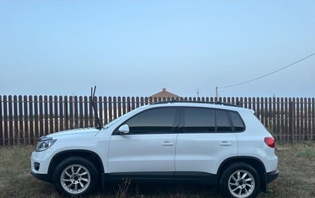 Volkswagen Tiguan I, 2015 год, 1 888 000 рублей, 4 фотография