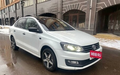 Volkswagen Polo VI (EU Market), 2018 год, 1 050 000 рублей, 2 фотография