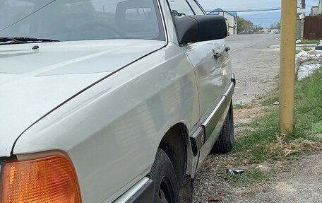 Audi 100, 1988 год, 265 000 рублей, 4 фотография