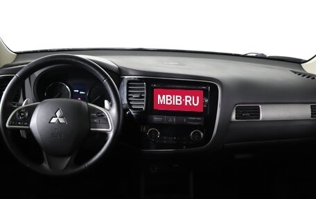 Mitsubishi Outlander III рестайлинг 3, 2012 год, 1 569 990 рублей, 12 фотография