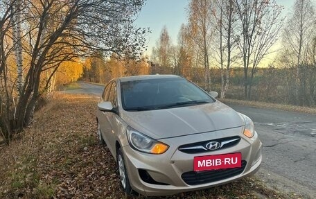 Hyundai Solaris II рестайлинг, 2013 год, 680 000 рублей, 1 фотография