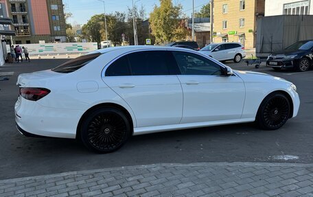 Mercedes-Benz E-Класс, 2020 год, 3 500 000 рублей, 10 фотография