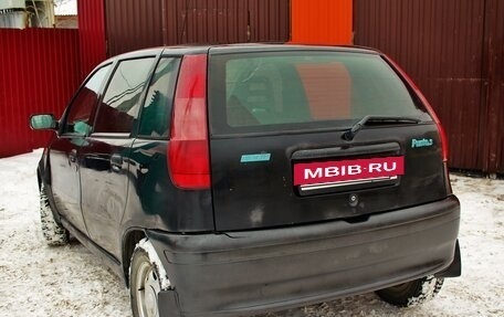 Fiat Punto III Punto Evo рестайлинг, 1998 год, 150 000 рублей, 31 фотография