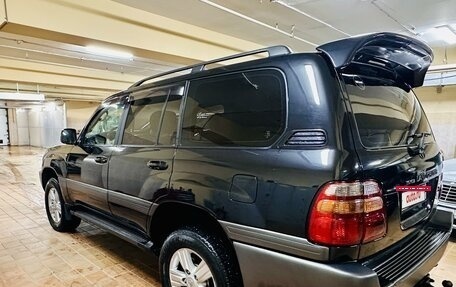 Toyota Land Cruiser 100 рестайлинг 2, 1998 год, 1 900 000 рублей, 5 фотография