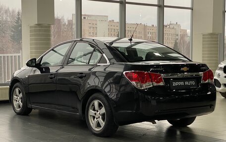 Chevrolet Cruze II, 2010 год, 889 000 рублей, 6 фотография