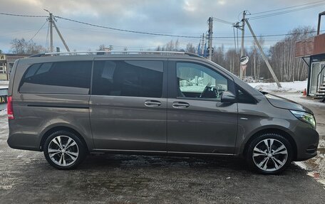 Mercedes-Benz V-Класс, 2016 год, 3 850 000 рублей, 23 фотография