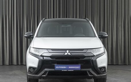 Mitsubishi Outlander III рестайлинг 3, 2021 год, 3 100 000 рублей, 3 фотография