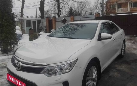 Toyota Camry, 2017 год, 2 750 000 рублей, 10 фотография