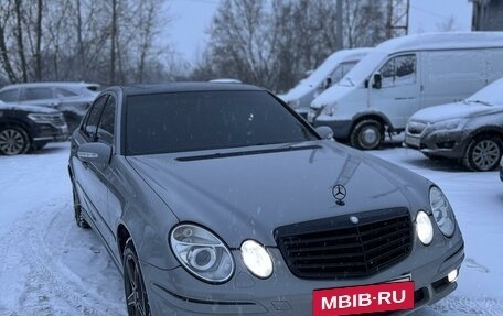 Mercedes-Benz E-Класс, 2004 год, 940 000 рублей, 2 фотография