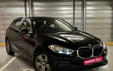 BMW 1 серия, 2019 год, 2 650 000 рублей, 14 фотография