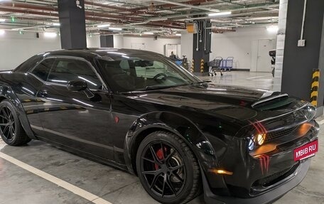 Dodge Challenger III рестайлинг 2, 2014 год, 3 200 000 рублей, 3 фотография