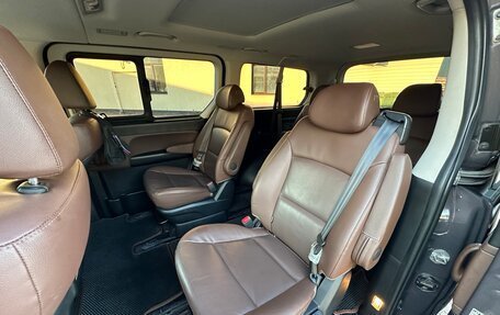 Hyundai Grand Starex Grand Starex I рестайлинг 2, 2019 год, 4 250 000 рублей, 6 фотография