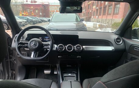 Mercedes-Benz GLB, 2024 год, 6 850 000 рублей, 10 фотография