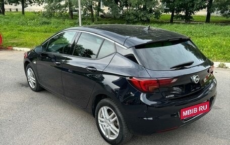 Opel Astra K, 2019 год, 1 900 000 рублей, 15 фотография