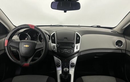 Chevrolet Cruze II, 2014 год, 785 000 рублей, 7 фотография