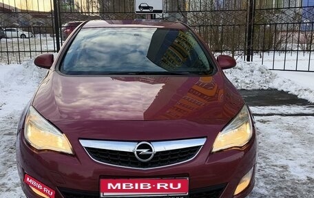 Opel Astra J, 2010 год, 730 000 рублей, 21 фотография