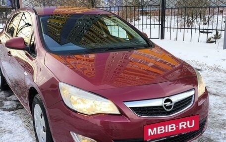 Opel Astra J, 2010 год, 730 000 рублей, 35 фотография