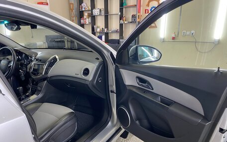 Chevrolet Cruze II, 2012 год, 935 000 рублей, 9 фотография