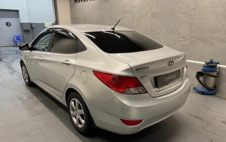 Hyundai Solaris II рестайлинг, 2011 год, 869 000 рублей, 6 фотография