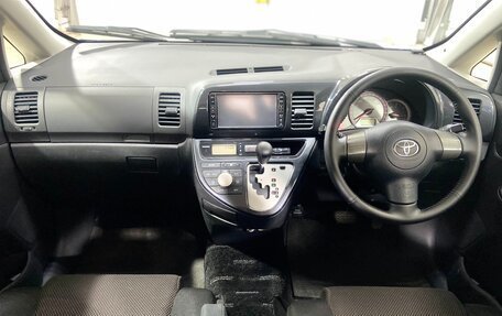 Toyota Wish II, 2006 год, 1 070 000 рублей, 20 фотография