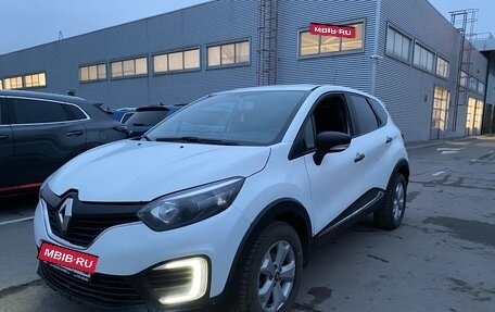 Renault Kaptur I рестайлинг, 2018 год, 1 020 000 рублей, 3 фотография