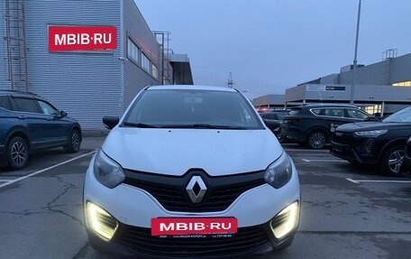 Renault Kaptur I рестайлинг, 2018 год, 1 020 000 рублей, 2 фотография