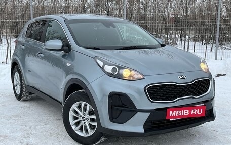 KIA Sportage IV рестайлинг, 2019 год, 1 792 000 рублей, 3 фотография