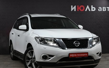 Nissan Pathfinder, 2014 год, 2 195 000 рублей, 3 фотография