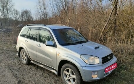 Toyota RAV4, 2002 год, 700 000 рублей, 3 фотография